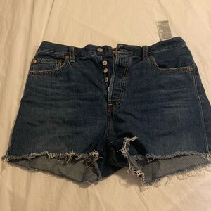 32 ribcage shorts levi